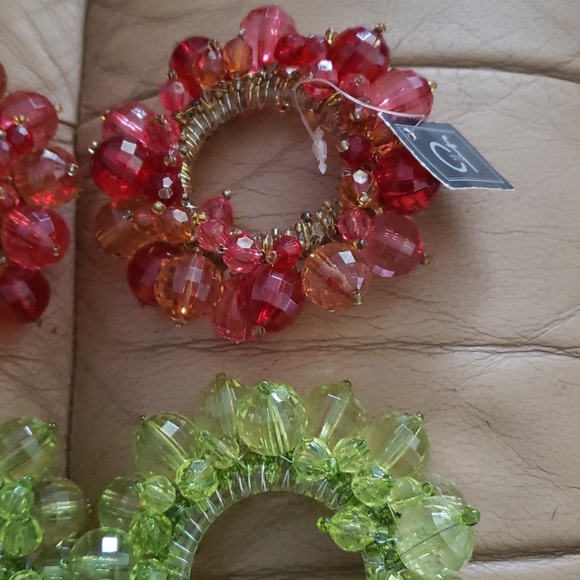 C and F enterprise napkin rings - Picture 3 of 4